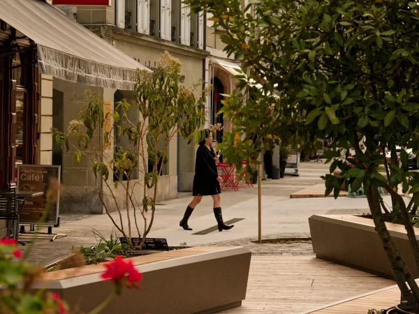 RUE LOUIS DE SAVOIE