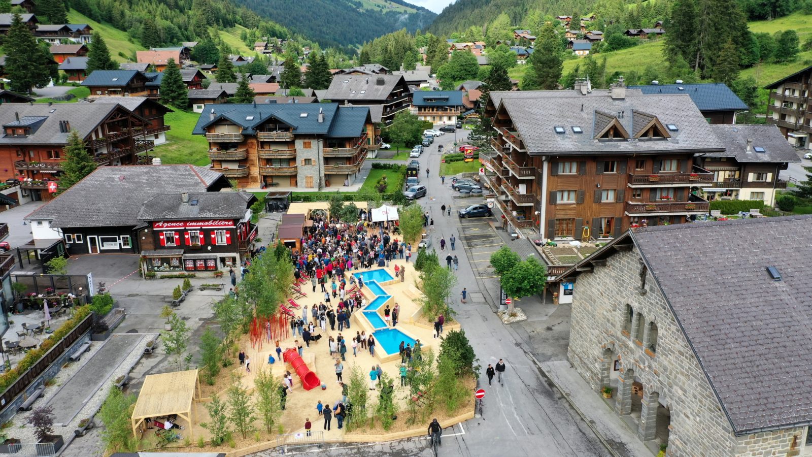 PLACE DU VILLAGE TEMPORAIRE